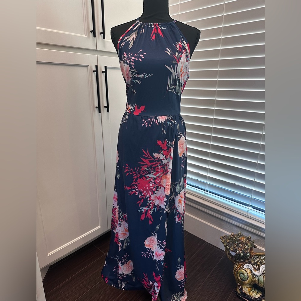 KILIG Spaghetti Strap Halter Neck Slit Casual Boho Long Maxi Dress. NWT. Size XL